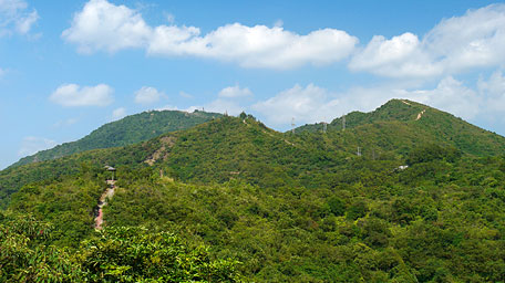 層層起伏的山嶺