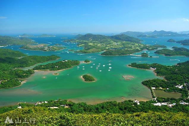 A full view over Tsam Chuk Wan