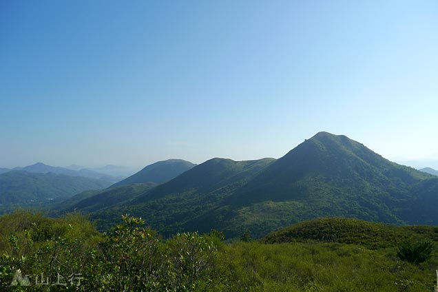 雷打石