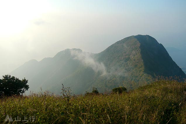 牛押山