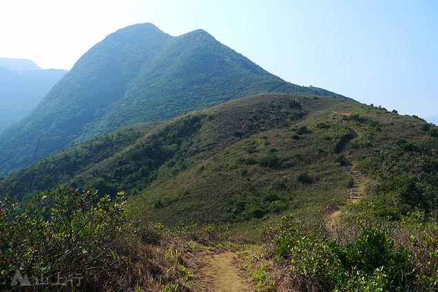 婆髻山